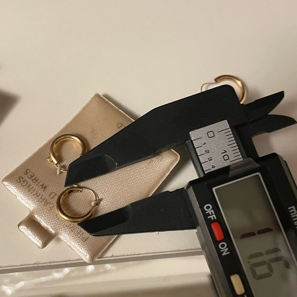 NEW OS 1960s 14kt solid yellow gold wires pierced hoop earrings VTG Mid Century - Picture 7 of 7